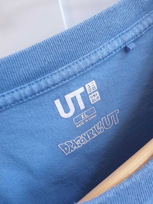 Niebieski t-shirt koszulka UT Uniqlo XL Dragonball