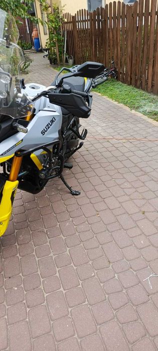 Poszerzenie stopki Suzuki DL800