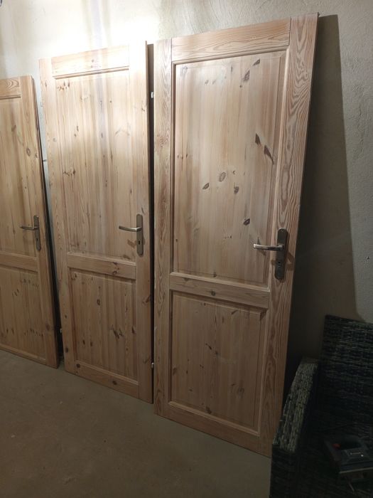 Drzwi wewnętrzne sosnowe 70 80