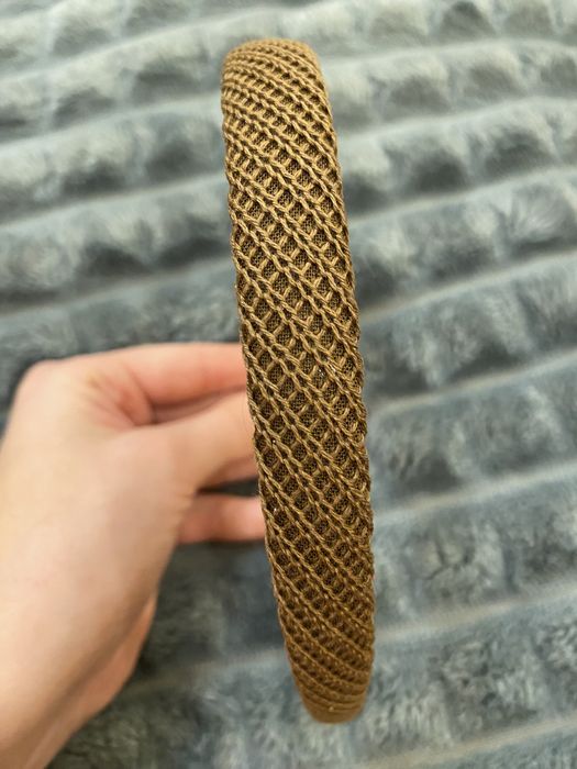 Стильний коричневий