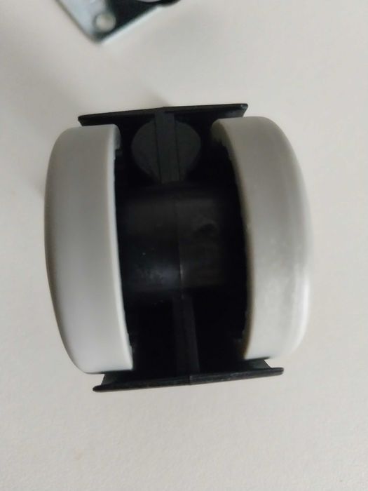Conjunto 4 Rodas / Rodízios para Moveis (Novos Nunca Usados)