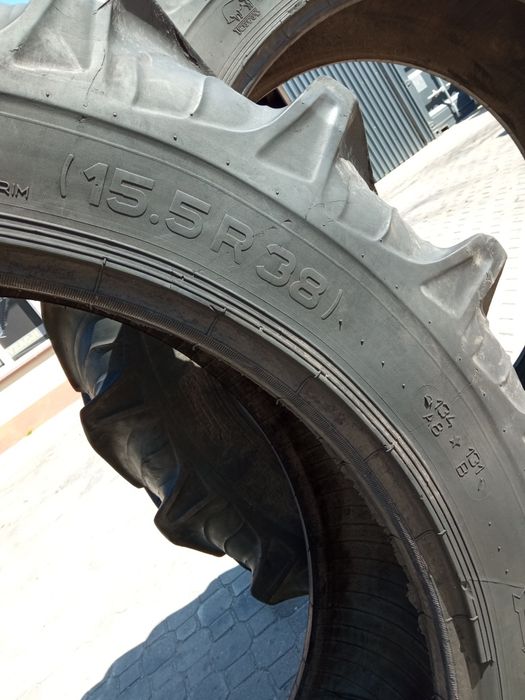 Para opon 400/75R38 ( 15.5R38 )Taurus Point7Specjal