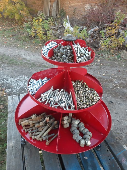 Органайзер стелаж для болтов , гаек