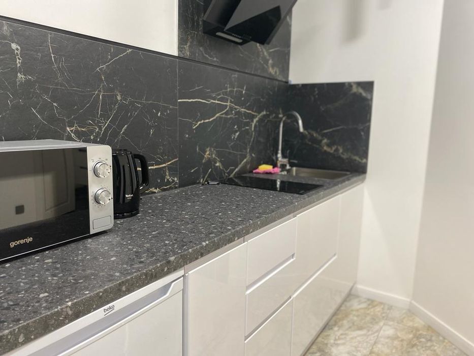 Подобово біля обласної лікарні