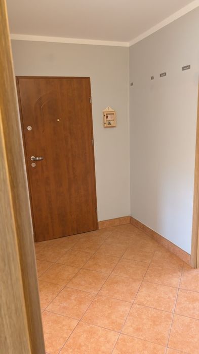 Mieszkanie 3 pokoje , garaż, piwnica