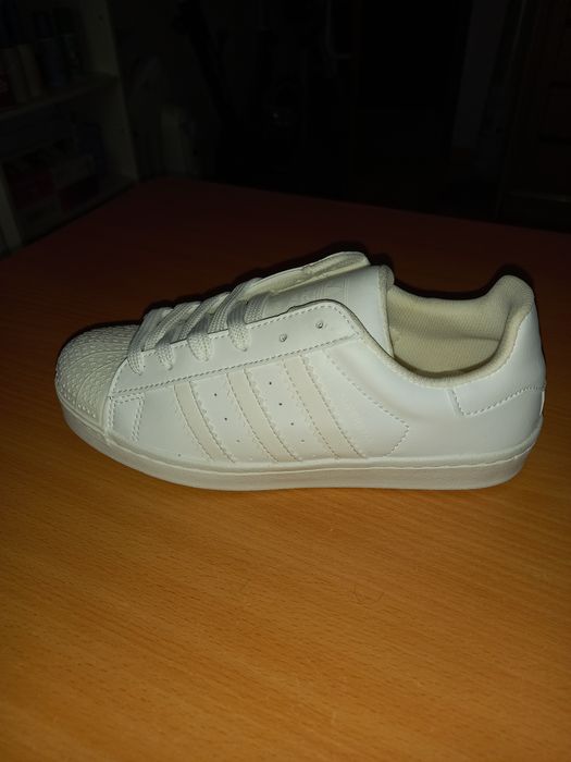 Adidas Superstar