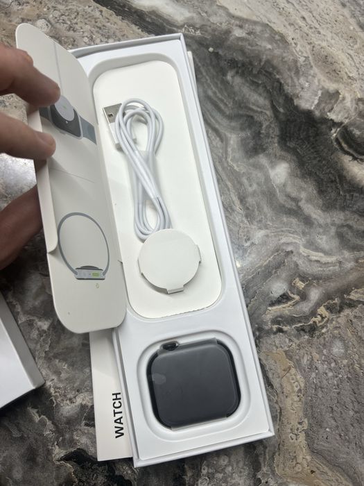 Продам Apple watch 9 series