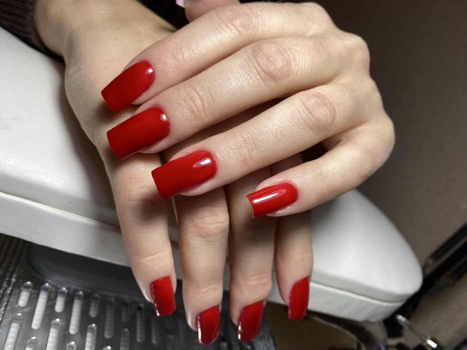 Манікюр  на Дарниці