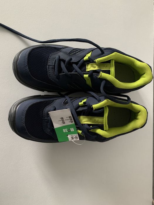 Кросівки Decathlon 38