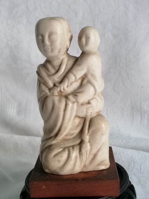 Estatua chinesa antiga pedra