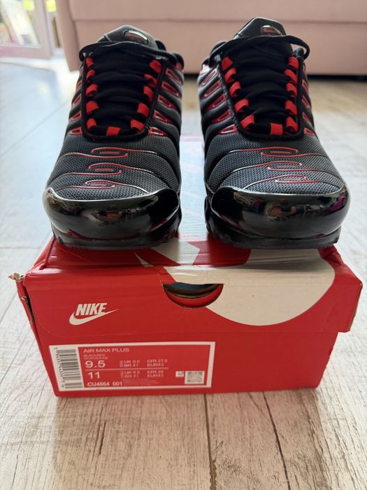Nike Air Max plus.