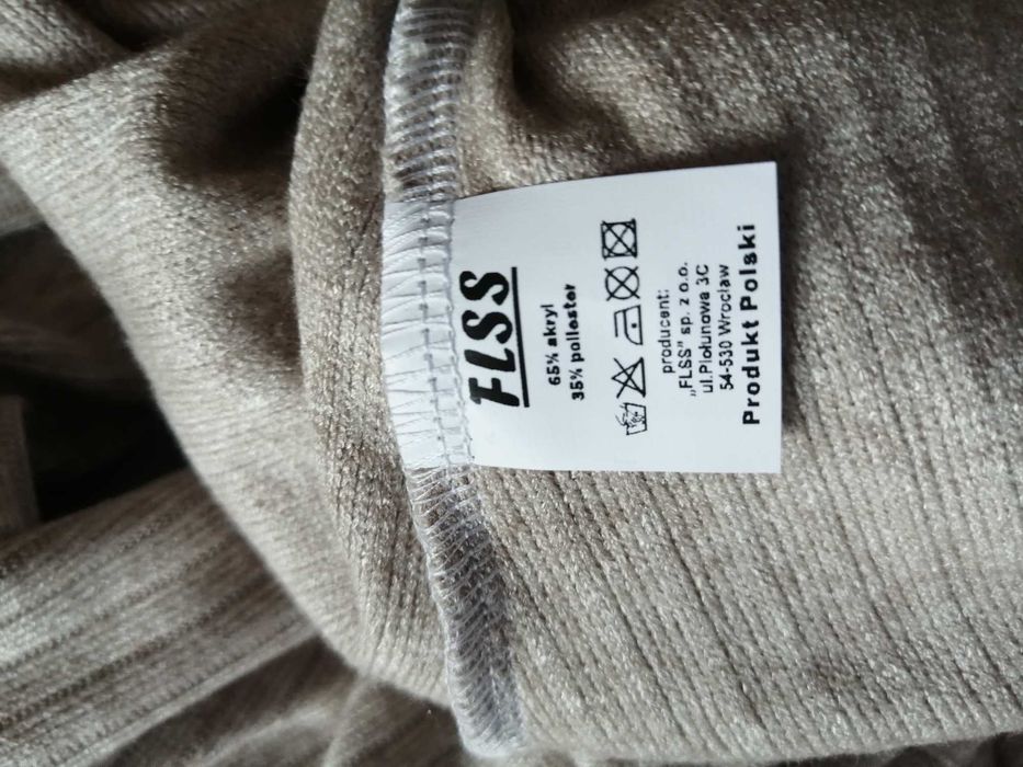 Sukienka w kolorze latte