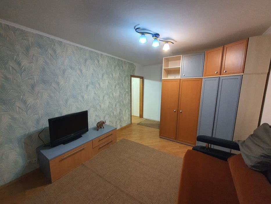 Терміново. Продаж великої 2к квартири на Позняках.