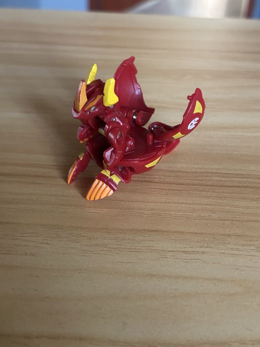 Bakugan pyrus Helix dragonoid
