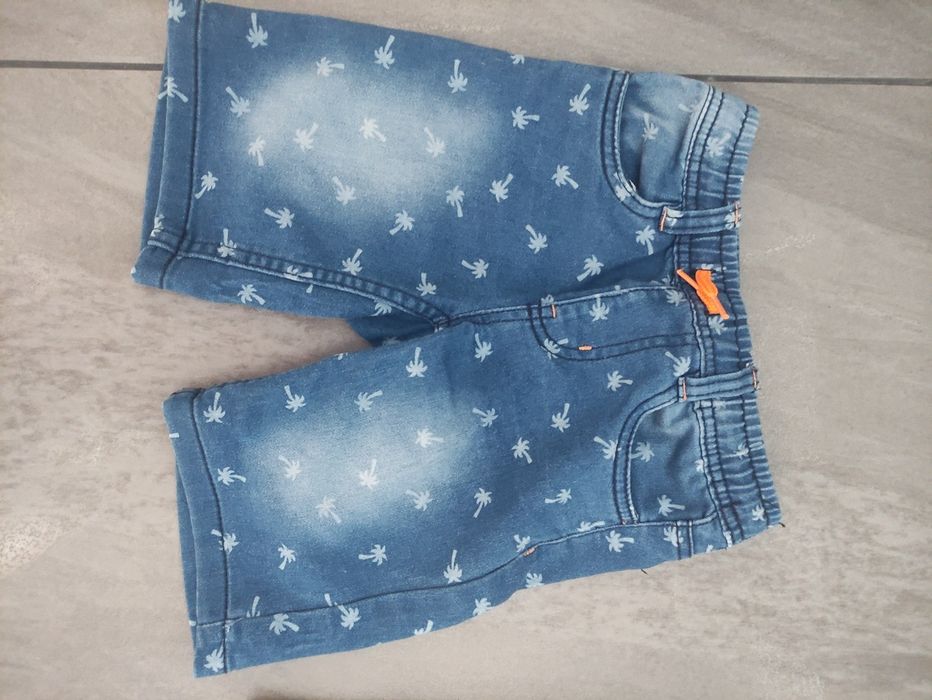 Spodenki 2 szt r. 104