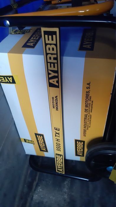Генератор Ayerbe 9500 H MN двигун Хонда 6-7kw/380V