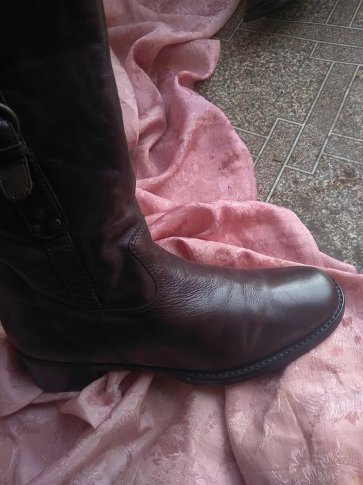 Шкіряні чобітки Confortissimo Італія 38р.