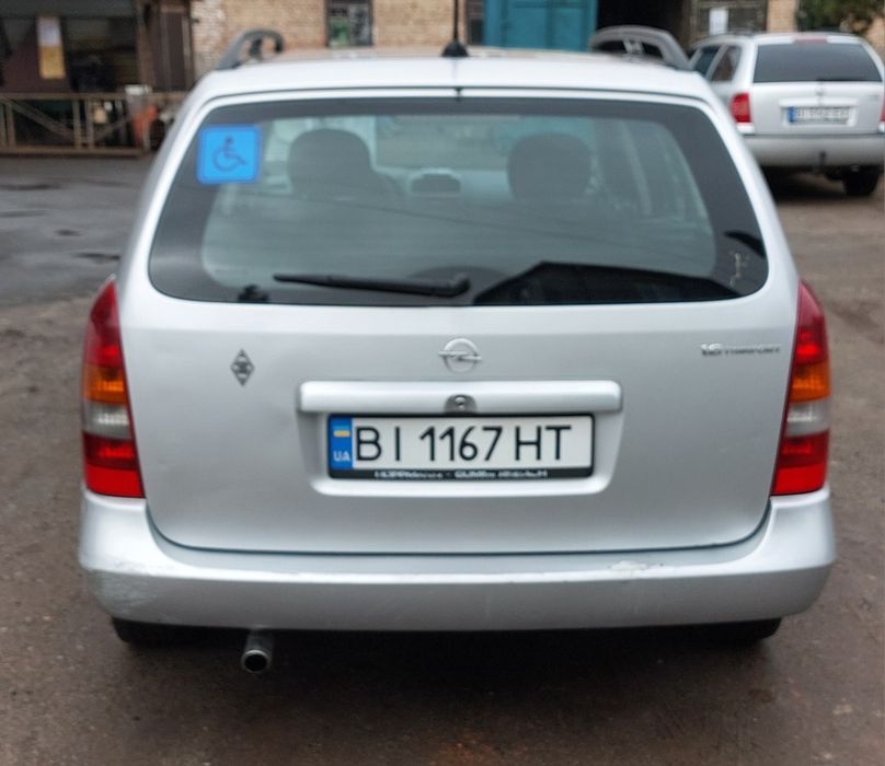 Opel Astra 2004 рік