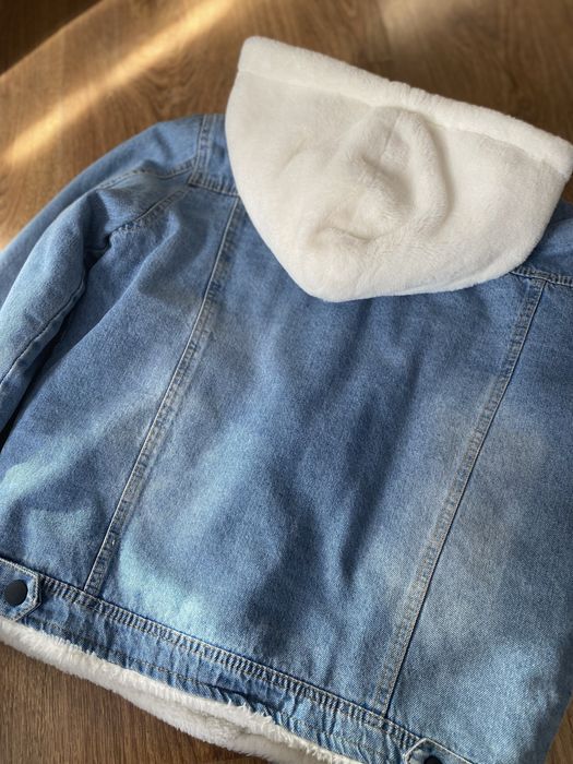 Тепла джинсова куртка
