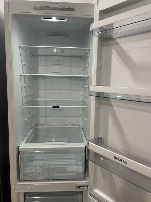 Холодильник Siemens Германия 200 см. доставка маг. Технодом