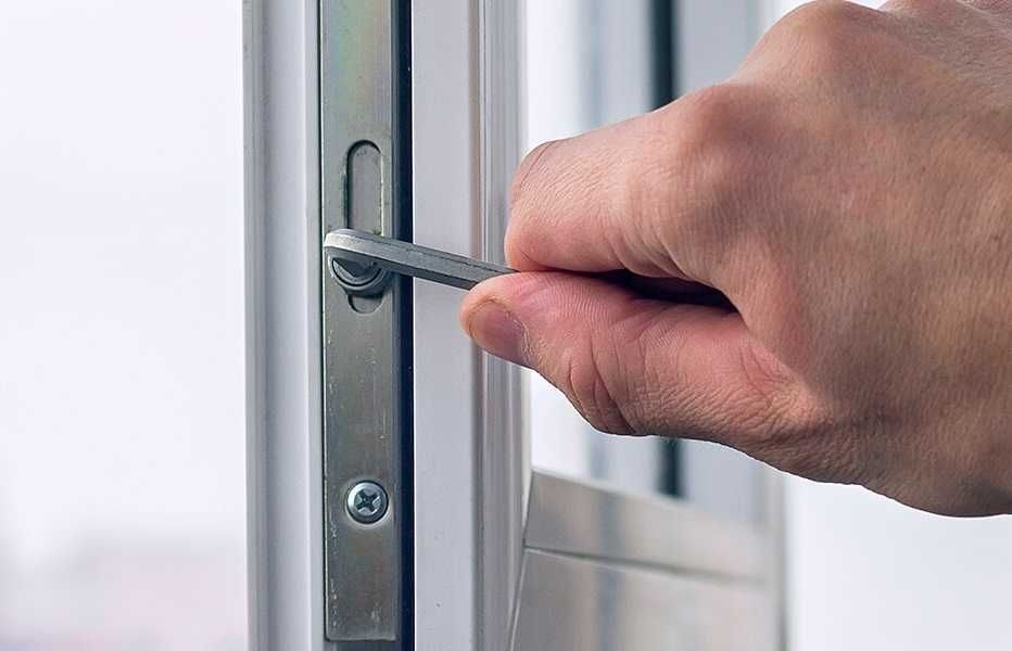 Serwis okien, wymiana uszczelek, regulacja, naprawa