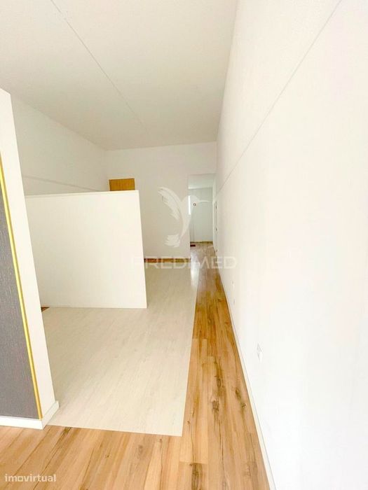 Shop for rent, 70 m² / Matosinhos Sul