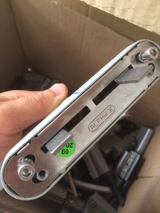 Ferragens alumínios