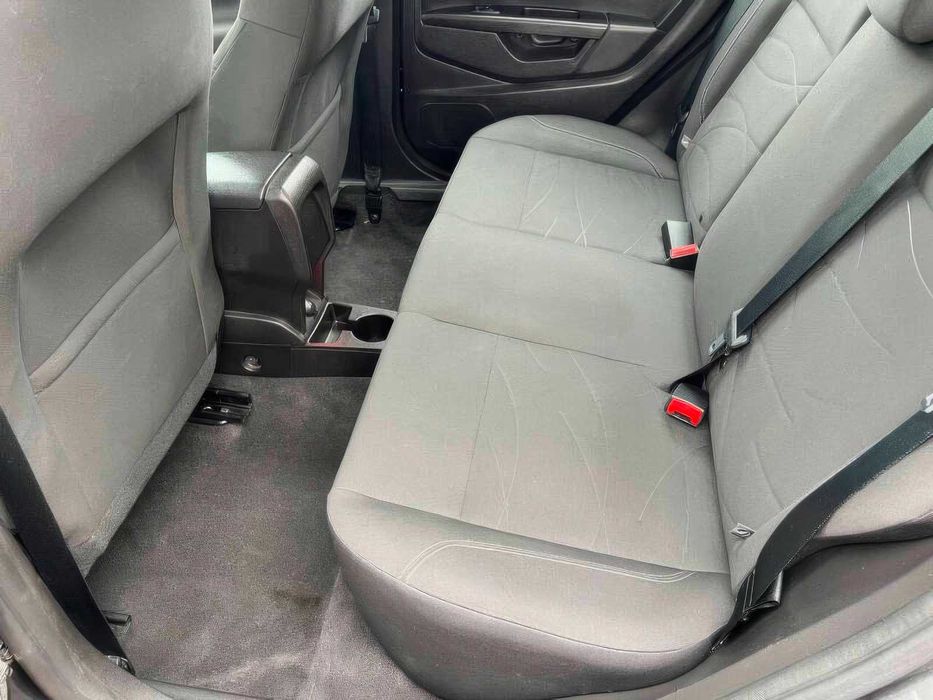 Ford Fiesta      2016