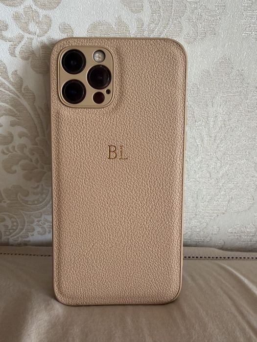 Capas iphone 12 pro com iniciais B.L
