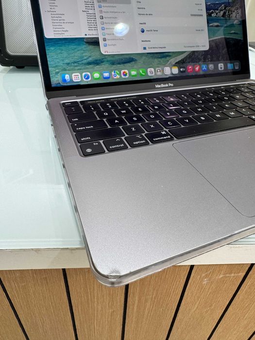 Macbook Pro e Air a Preço Outlet com Ligeiros Defeitos