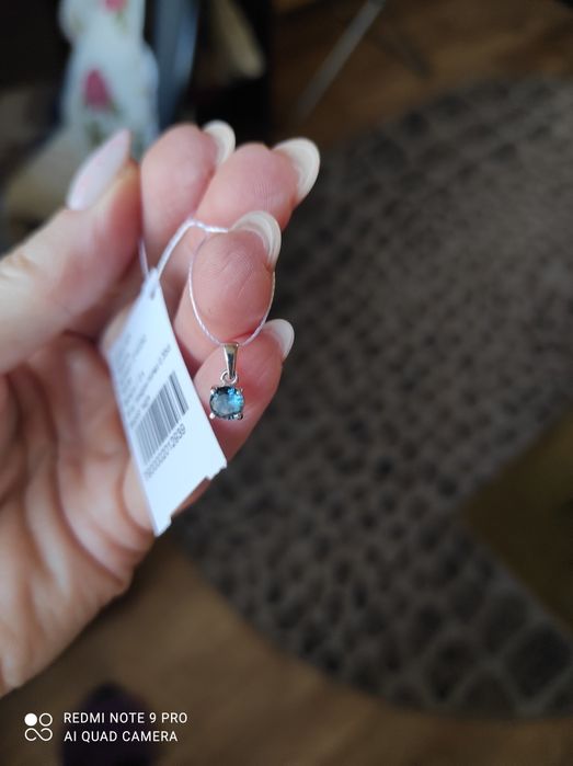 Срібні підвіски з натуральними камінчикамиком на ваш вибір.