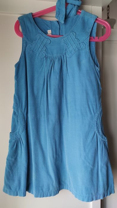 Vendo vestidos de menina Metro 6 Anos