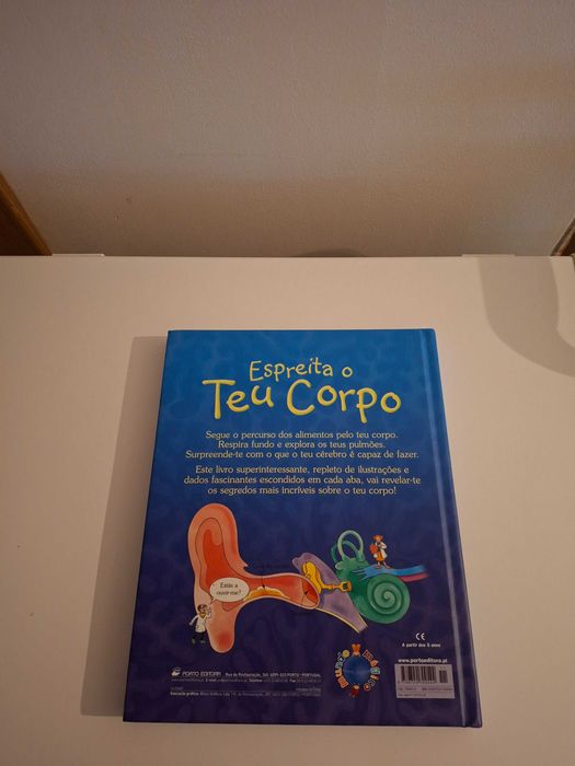 Livro "Espreita o Teu Corpo" para crianças