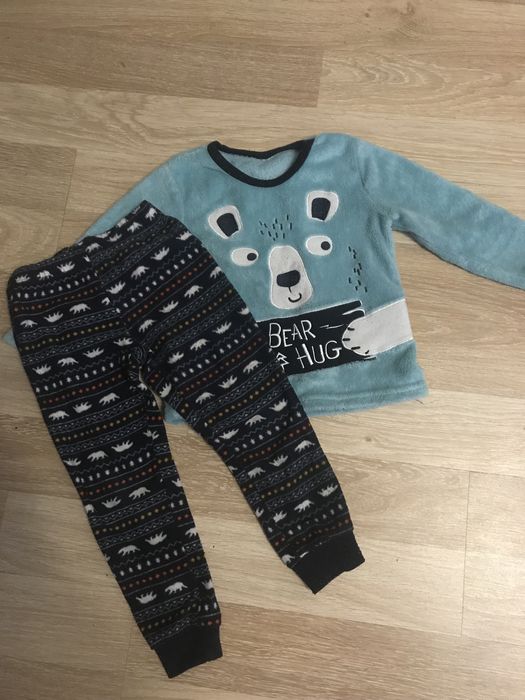 Піжами флісові  і бавовняні та халатики дитячі