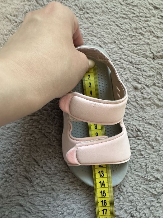 Босоніжки Adidas, сандалі