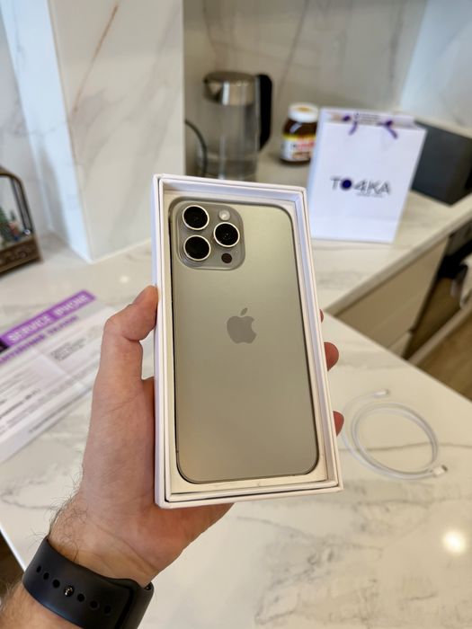 Iphone 15 pro max 256 Идеальный, (Айфон 15 про макс)