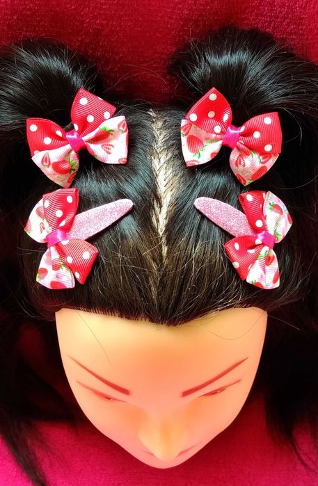 Komplet ozdób do włosów zestaw truskawki kropeczki spinki frotki gumki