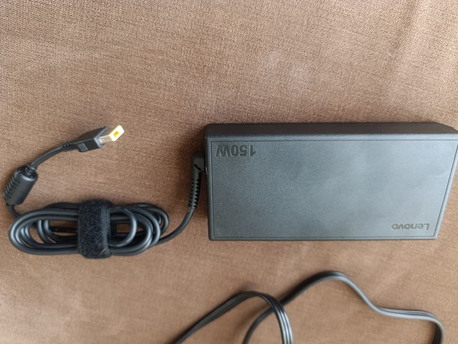 Зарядное устройство Lenovo 150W