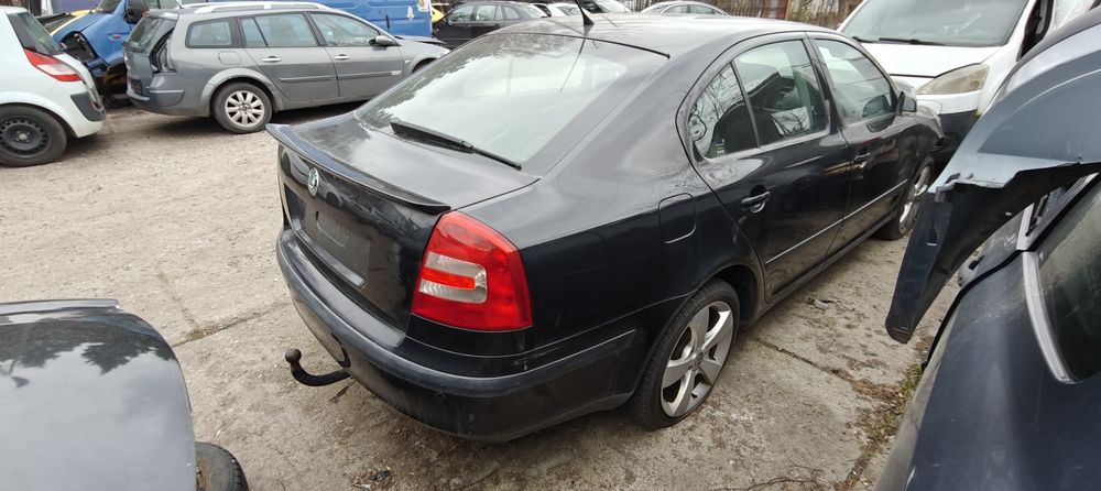 Skoda Octavia II skrzynia części kompletny tył silnik 2.0 FSI alufelgi