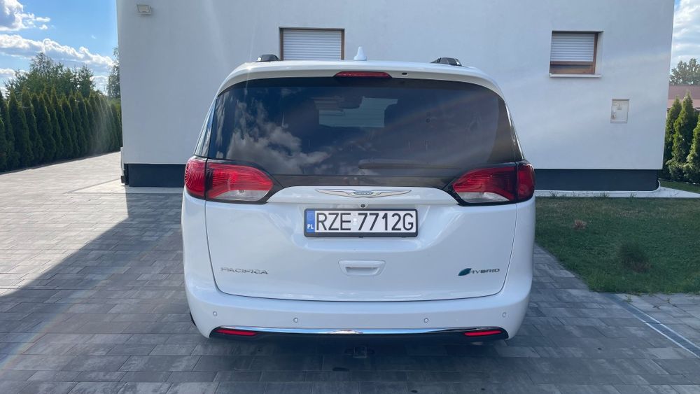 Chrysler Pacifica hybrid limited