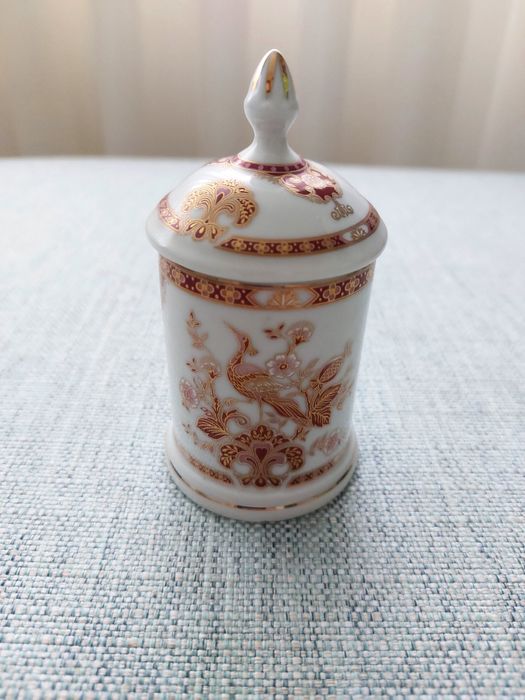 Peça decorativa porcelana PORART