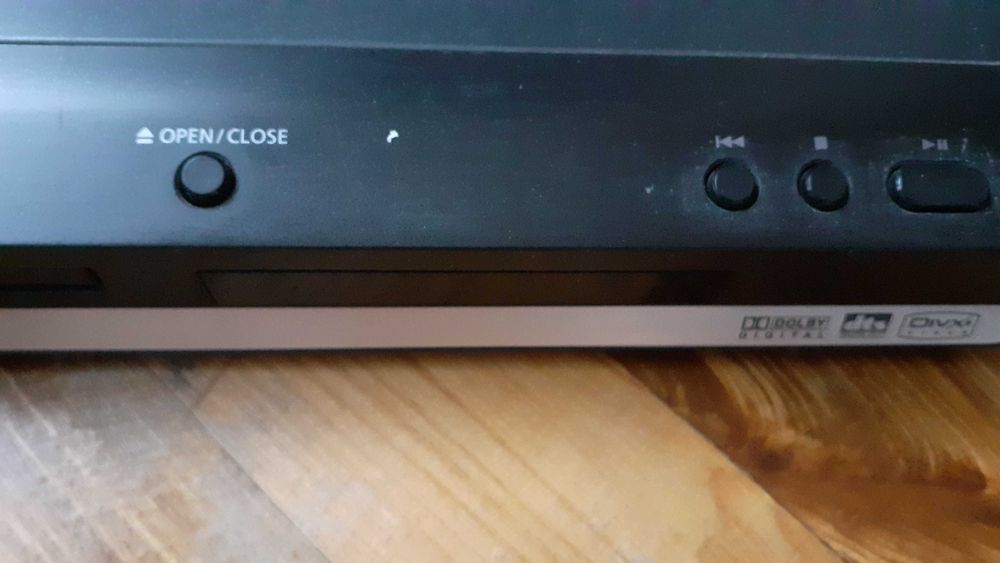 Видеомагнитофон  Samsung DVDP466 KD