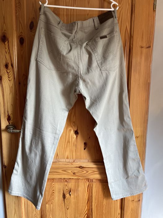 Sprzedam spodnie firmy Wrangler model Regular Fit W38 L30