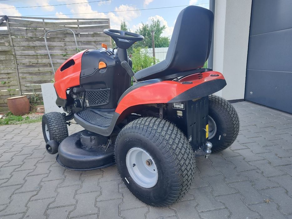 Traktorek ciagniczek kosiarka  SABO John Deere boczny wyrzut  skrzynia Hydro