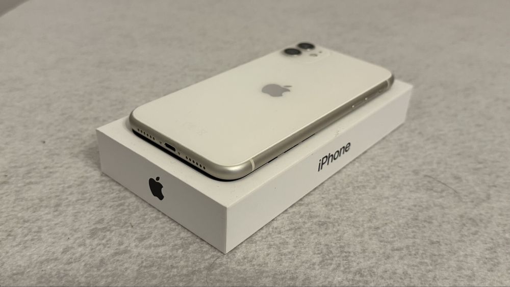 iPhone 11 64GB Branco