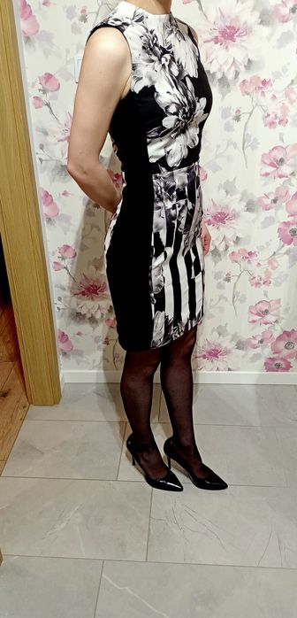 Sukienka czarna kwiaty H&M  S