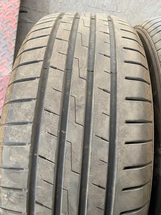 215/55R17 Dwie używane opony letnie Mazzini