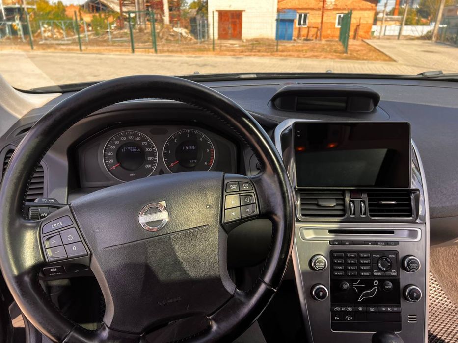 Продам Volvo CX 60