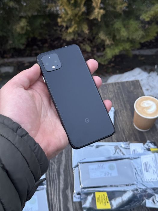 Google Pixel 4 6/64 GB Neverlock поністю робочий, бите скло