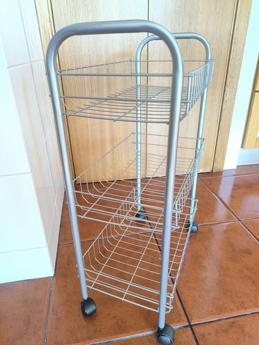 Carrinho de arrumação